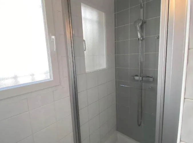 En Avec Piscine Апартаменты *