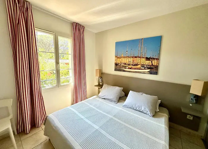 En Avec Piscine Сен-Тропе