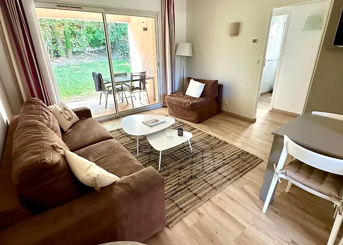 Апартаменты En Avec Piscine *