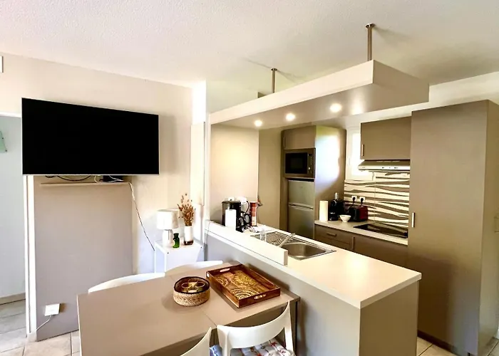 Апартаменты En Avec Piscine