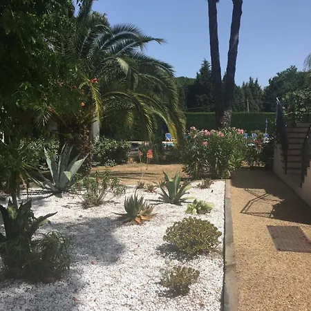 En Avec Piscine * סן טרופז