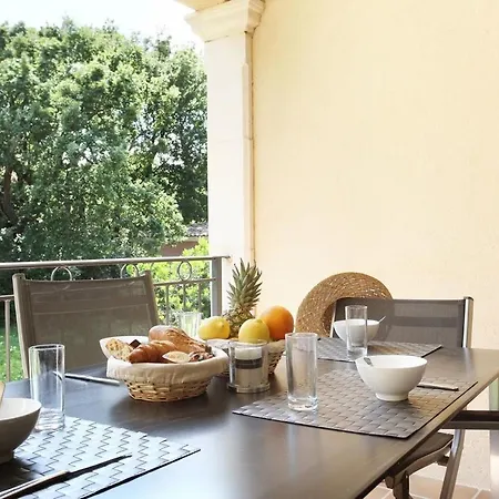 En Avec Piscine Apartman Saint-Tropez