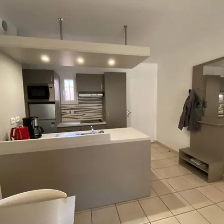 Apartment En Avec Piscine