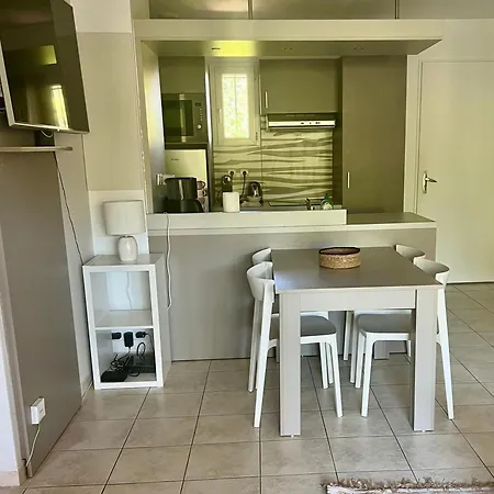 Lägenhet En Avec Piscine