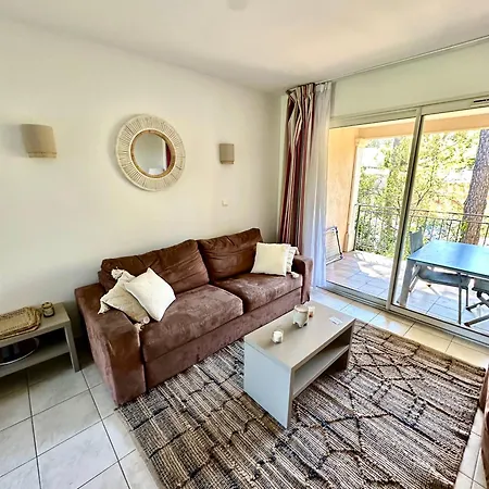 Lägenhet En Avec Piscine Saint-Tropez