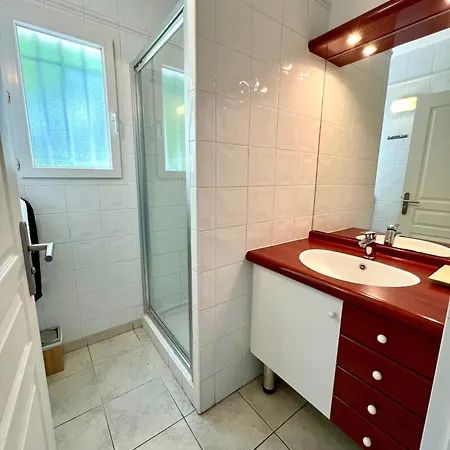 Apartment En Avec Piscine