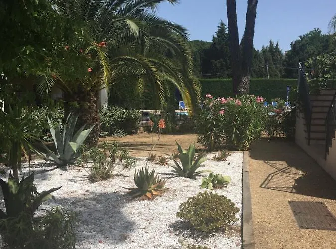 En Résidence Avec Piscine * Saint-Tropez