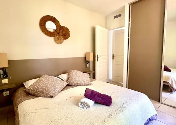 En Avec Piscine Σαιν-Τροπέ